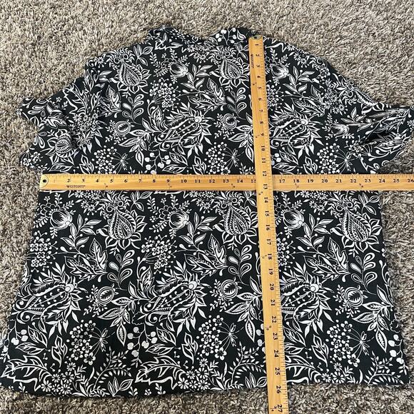 Casual Top Plus Size 18 Black White Floral Button Up Short Sleeve Boho Tropical - Picture 12 of 12